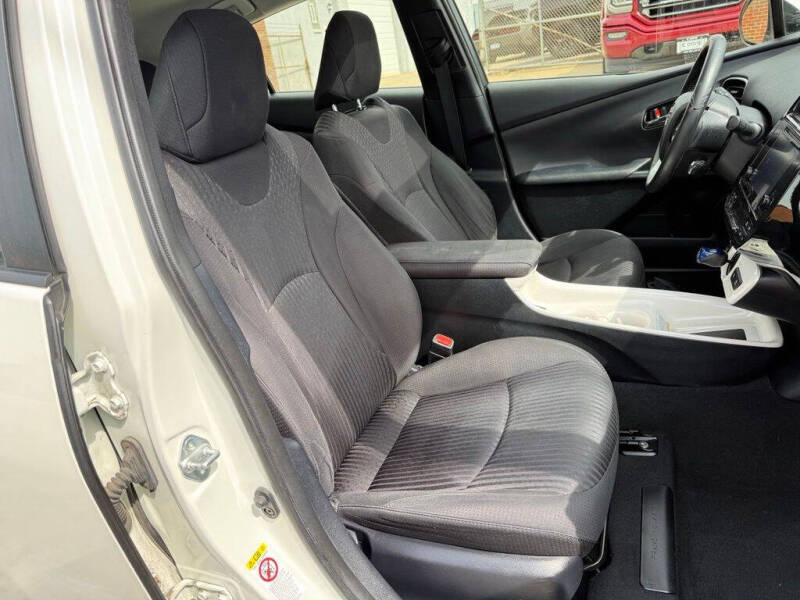2017 Toyota Prius Three