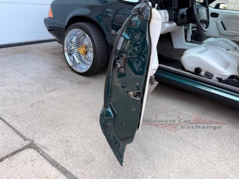 1990 Ford Mustang