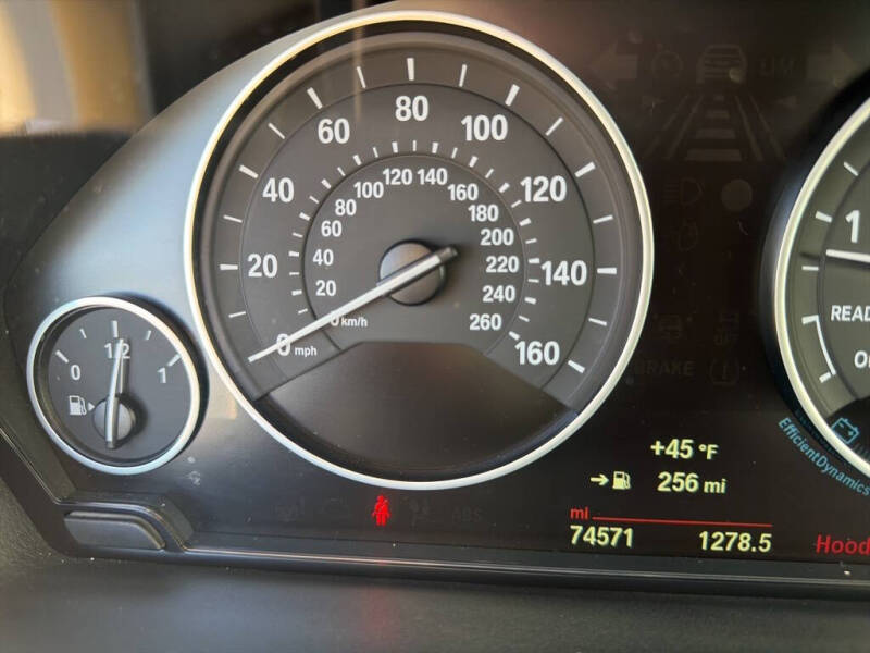 2015 BMW 3 Series 320i