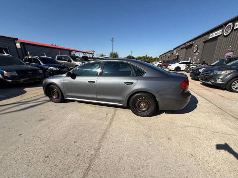 2014 Volkswagen Passat 1.8T S