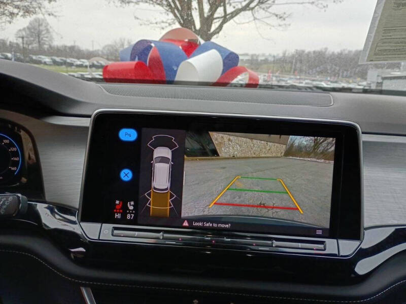 2025 Volkswagen Atlas Cross Sport SE 4Motion