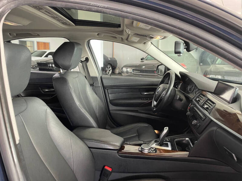 2015 BMW 3 Series 328i xDrive