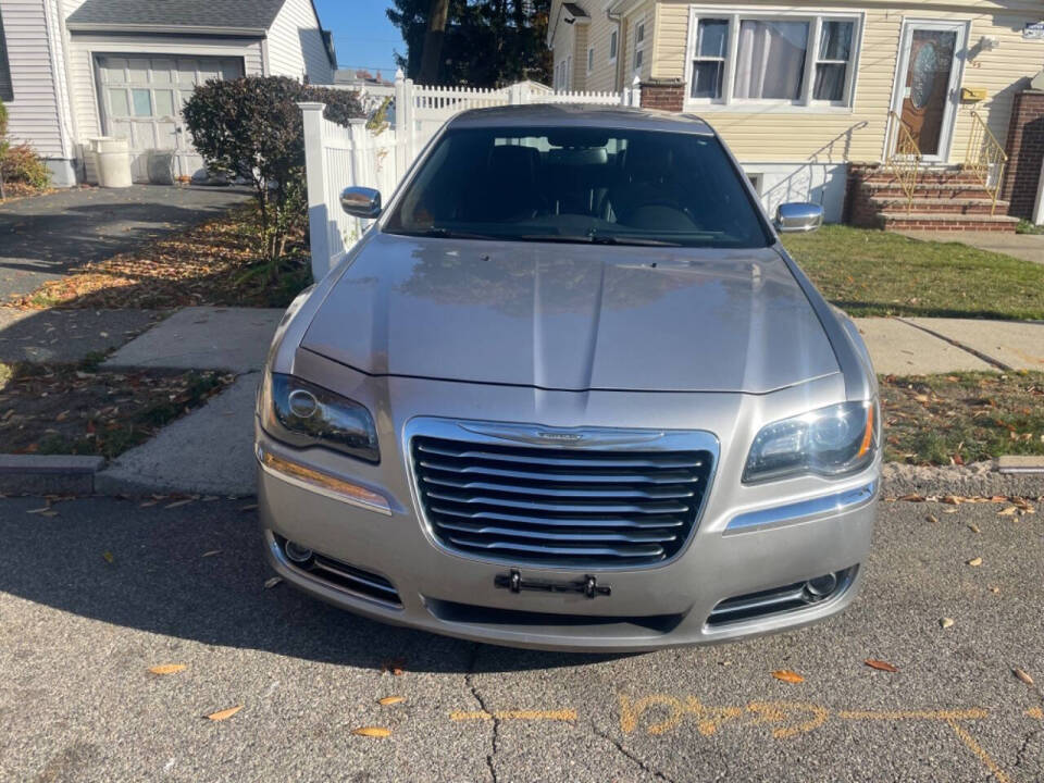 2013 Chrysler 300 for sale at Universal Motors Dba Speed Wash And Tires in Paterson, NJ