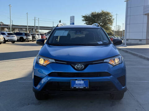 2017 Toyota RAV4 LE