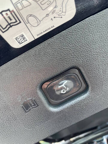 2019 Lincoln Nautilus Select