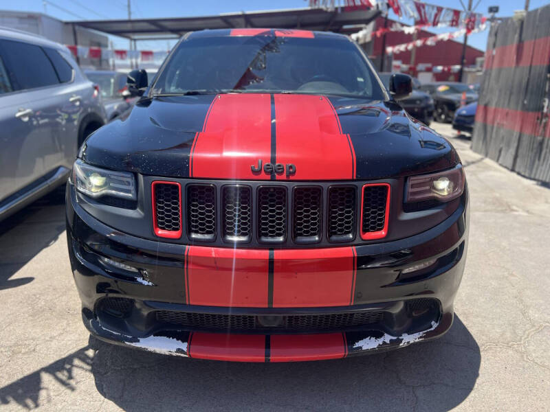 2016 Jeep Grand Cherokee SRT Night's photo