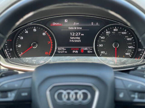 2023 Audi Q5 quattro Premium 40 TFSI