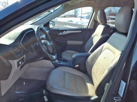 2020 Ford Escape SEL