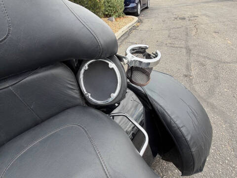 2013 Harley-Davidson TRIKE FLHTCUTG