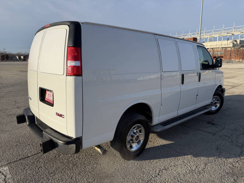 2024 GMC Savana 2500