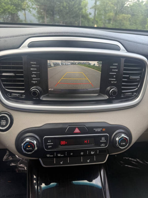 2020 Kia Sorento EX V6