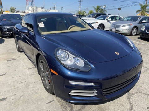 2014 Porsche Panamera 4