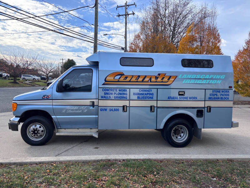 2005 Ford E-Series E-350 SD