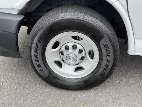 2023 Chevrolet Express 2500