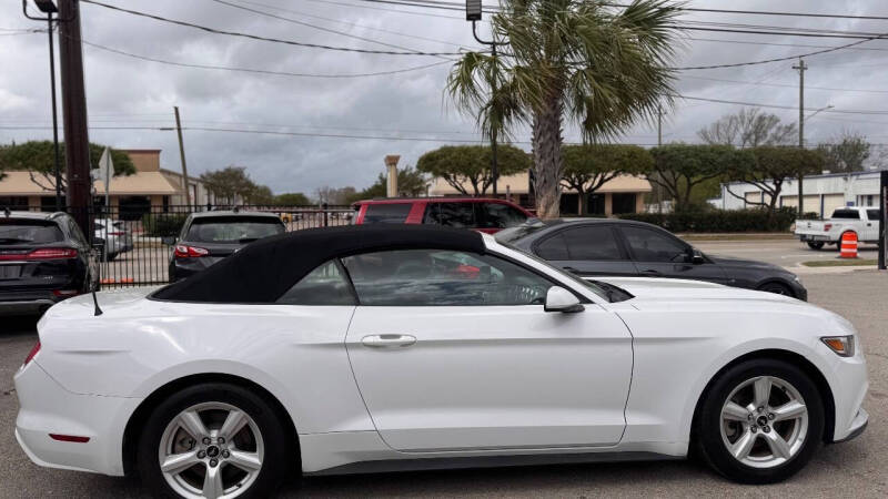 2016 Ford Mustang V6