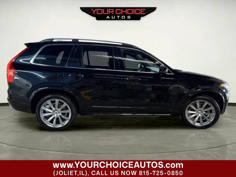 2017 Volvo XC90 T6 Momentum