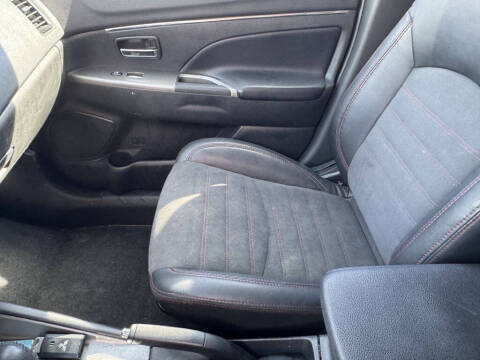 2022 Mitsubishi Outlander Sport ES