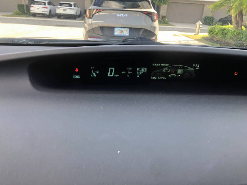 2012 Toyota Prius Two