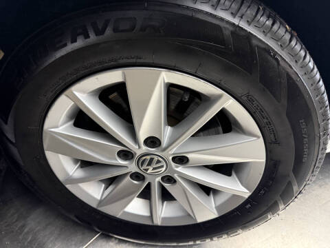 2015 Volkswagen Golf SportWagen TSI SE