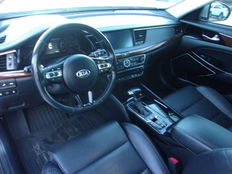 2018 Kia Cadenza Technology