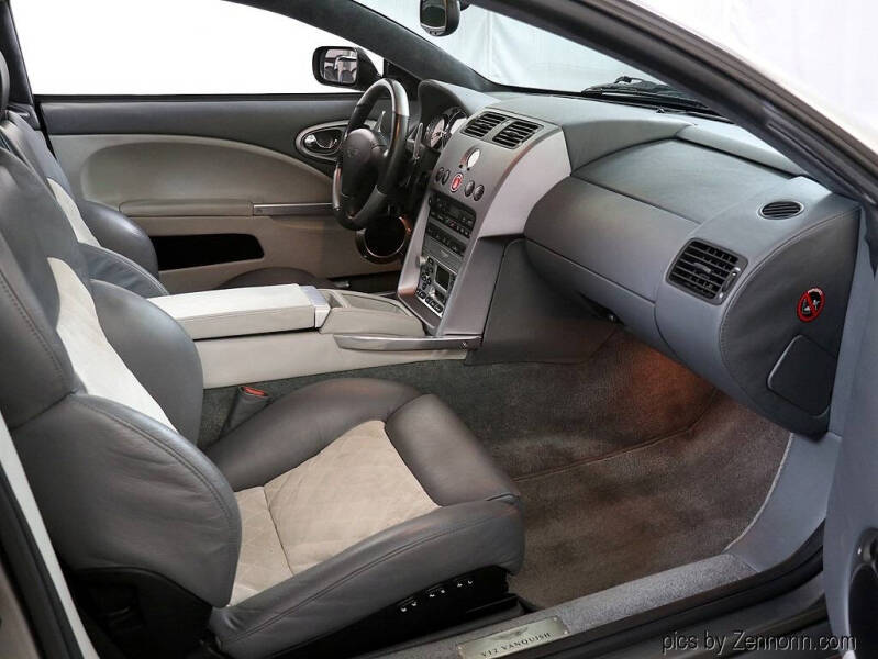 2003 Aston Martin V12 Vanquish