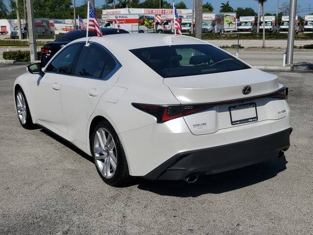2023 Lexus IS 300
