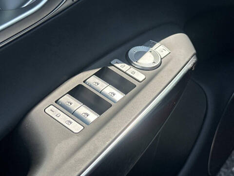 2026 Genesis GV70