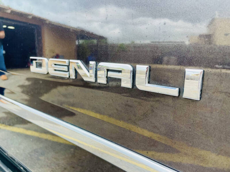 2016 GMC Yukon Denali