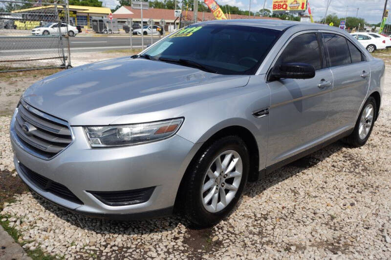 2015 Ford Taurus