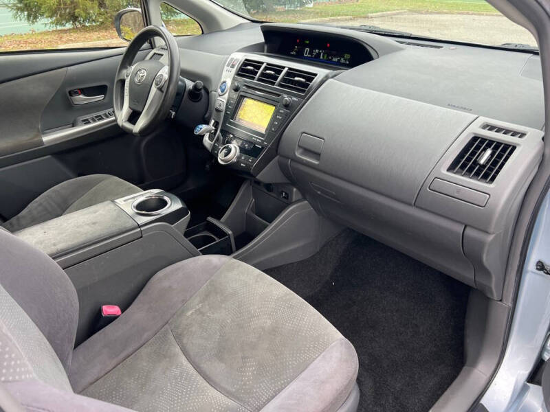 2012 Toyota Prius v Two