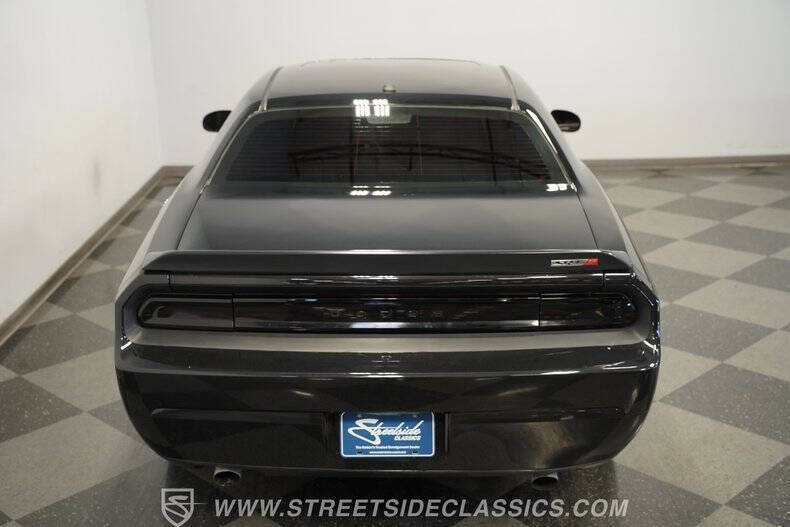 2010 Dodge Challenger SRT8