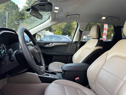 2022 Ford Escape SEL