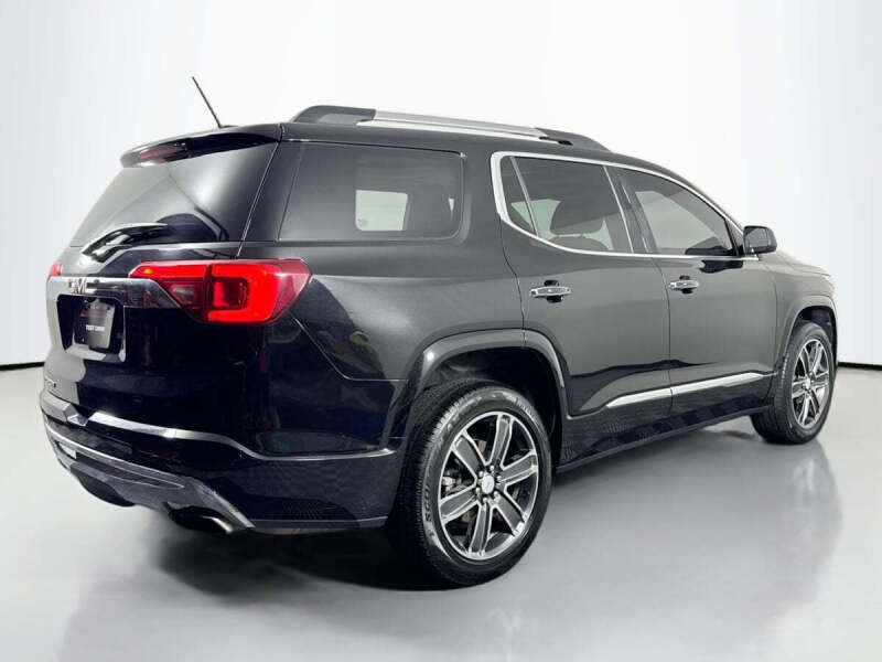 2018 GMC Acadia Denali