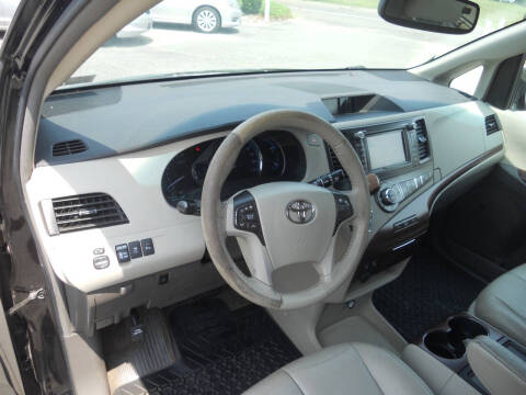 2012 Toyota Sienna XLE 7-Passenger