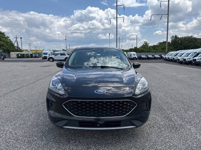 Used 2020 Ford Escape SE with VIN 1FMCU9G65LUA45069 for sale in Philadelphia, PA
