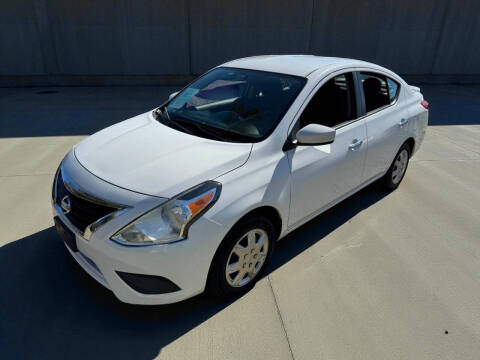 2019 Nissan Versa SV