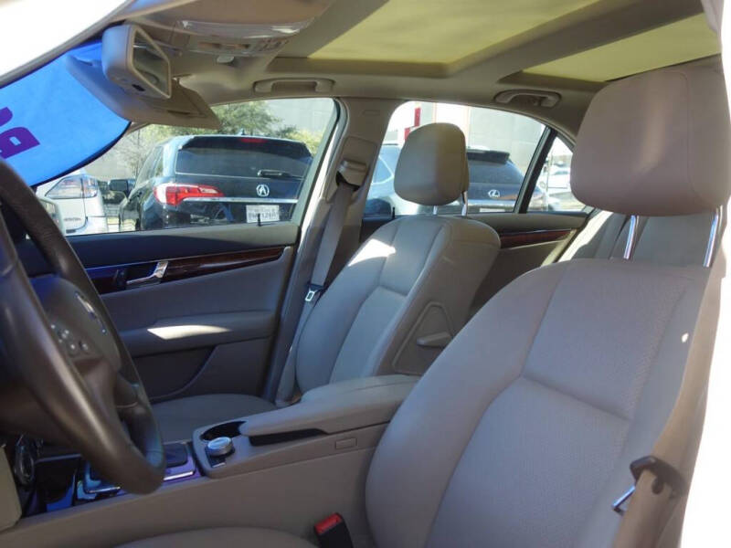 2011 Mercedes-Benz C-Class C 300 Sport