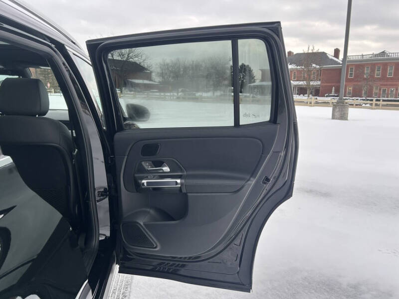 2025 Mercedes-Benz GLB GLB 250 4MATIC