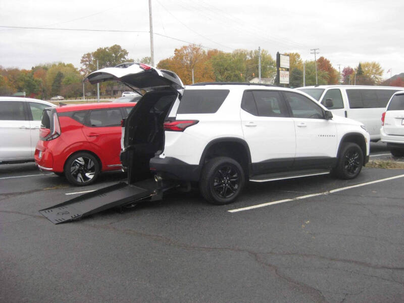 2022 Chevrolet Traverse LS