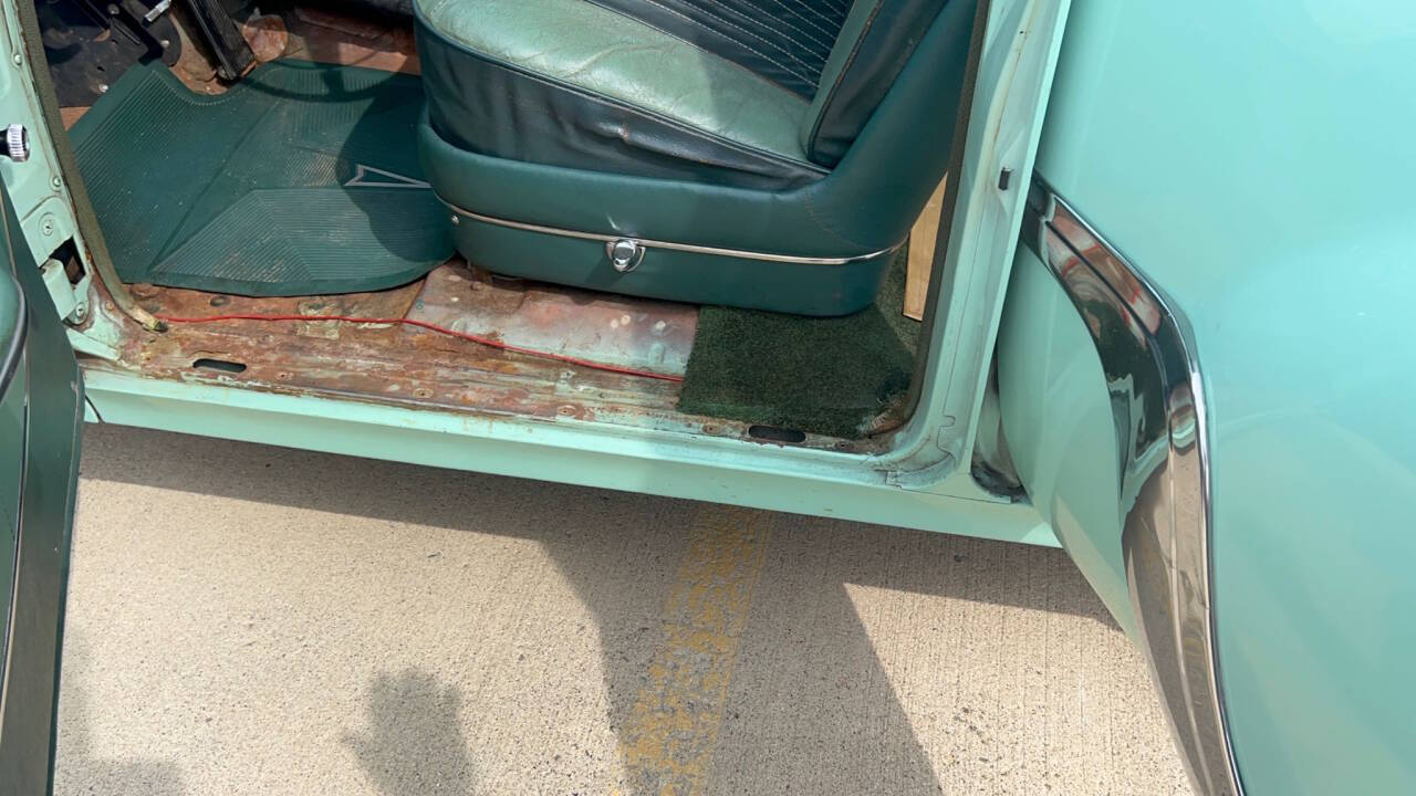 1954 Pontiac Chieftain 20