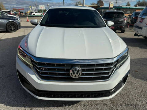 2021 Volkswagen Passat R-Line