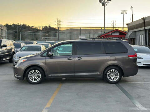 2013 Toyota Sienna