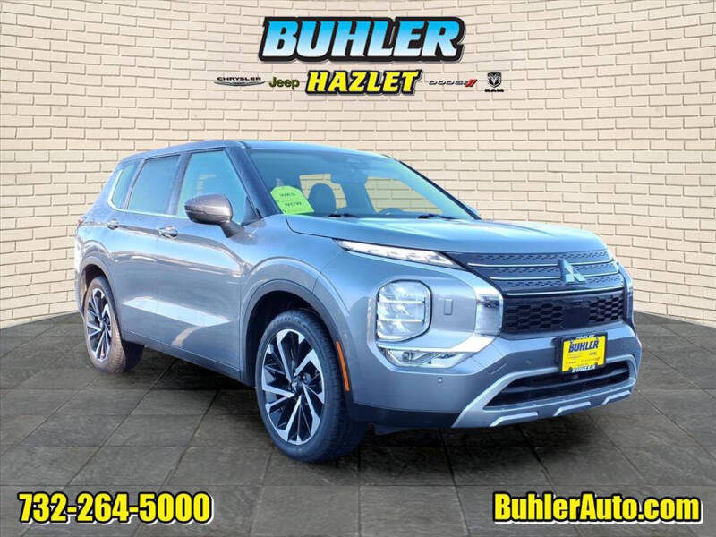 2022 Mitsubishi Outlander SE's photo