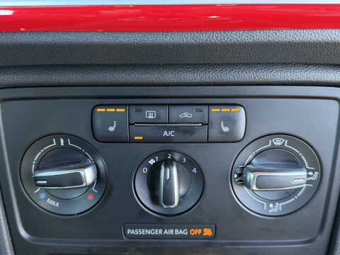 2014 Volkswagen Beetle Convertible