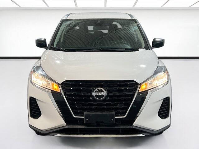2022 Nissan Kicks S