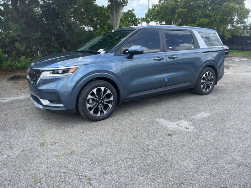 2024 Kia Carnival EX