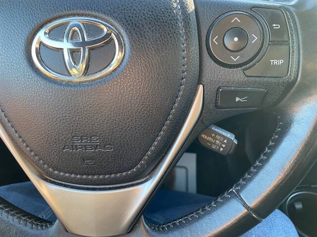 2017 Toyota RAV4 SE
