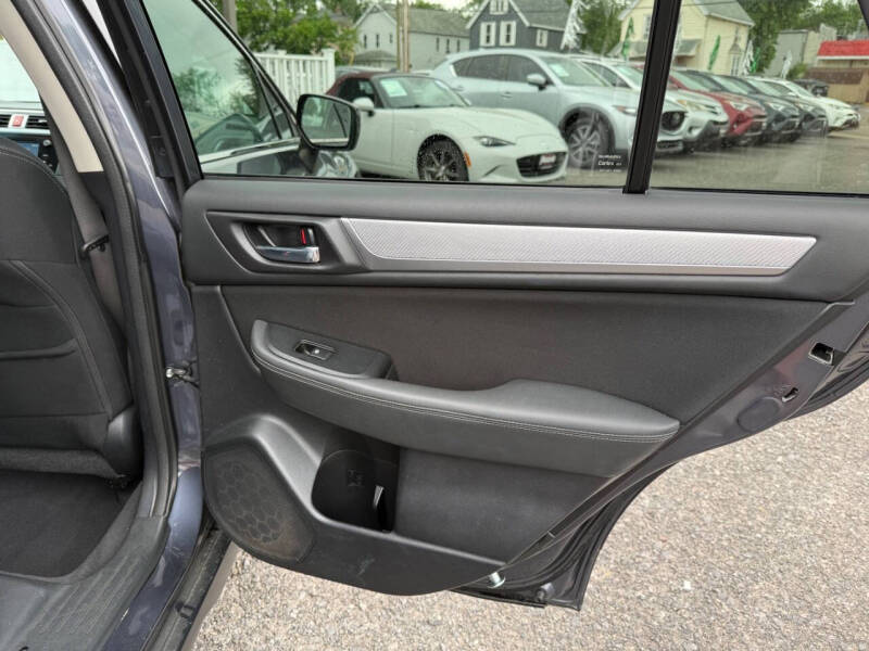 2017 Subaru Outback 2.5i Premium