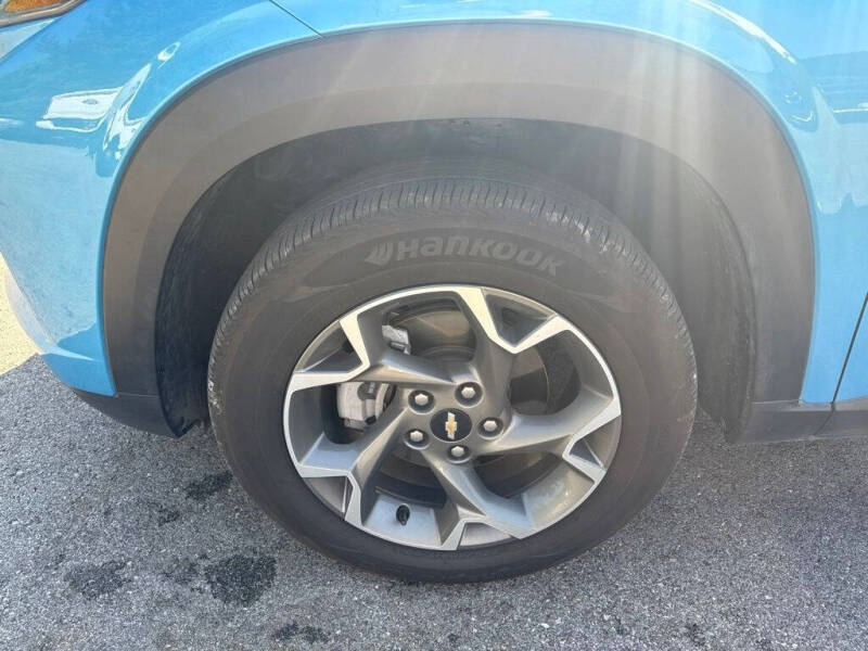 2025 Chevrolet Trax LT