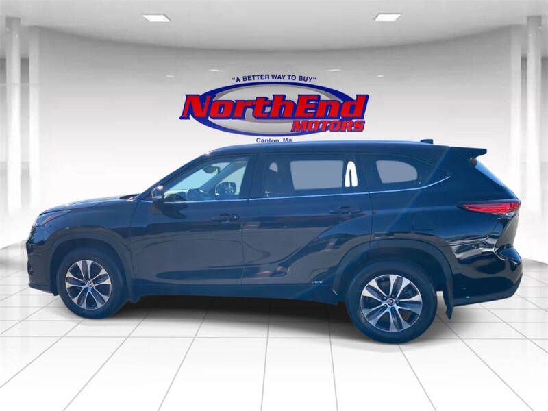 2022 Toyota Highlander Hybrid XLE